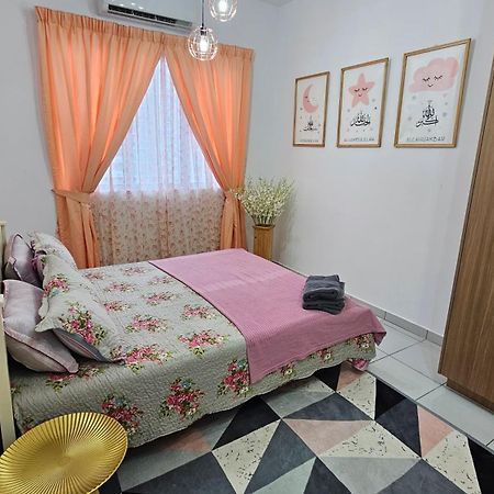 Faliza Adelia Residence Kajang Luaran gambar